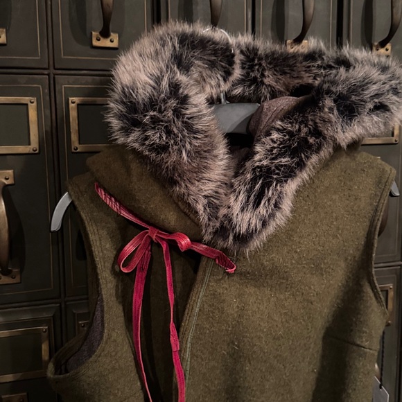 Tilla & The Textiles Wool Vest - Picture 2 of 10